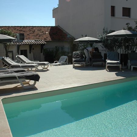 Brit Hotel Confort Le Revest Sainte-Maxime Eksteriør billede