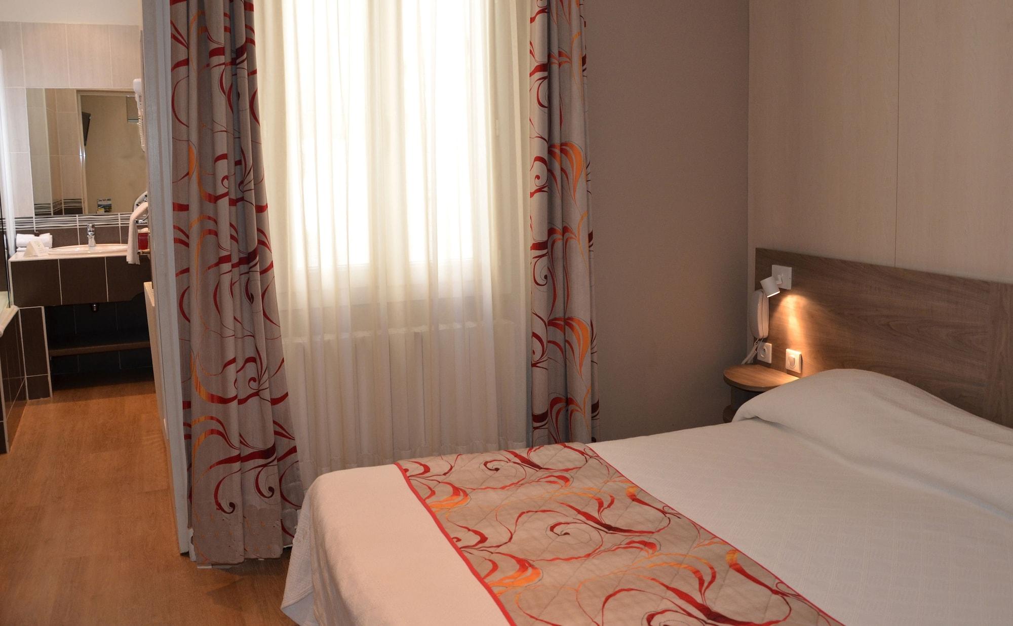 Brit Hotel Confort Le Revest Sainte-Maxime Eksteriør billede